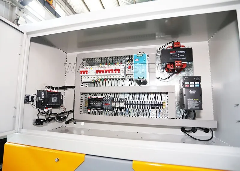 Máquina para retirar el vidrio de paneles fotovoltaicos de silicio monocristalino/bicristalino Máquina para retirar el vidrio de paneles fotovoltaicos de silicio monocristalino/bicristalino, Removedora del vidrio de panel fotovoltaicos, máquina del reciclaje de panel solar, Máquina para quitar el vidrio de panel solar
